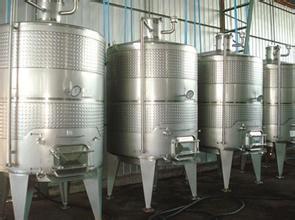 蓝莓果酒发酵罐 500吨